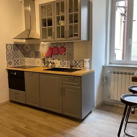 Mi Casa *